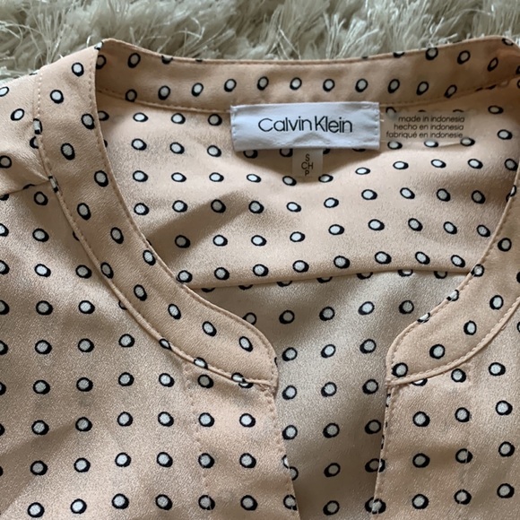 NWOT Calvin Klein Blouse - Picture 2 of 5